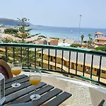 Dream View, Cristianos *