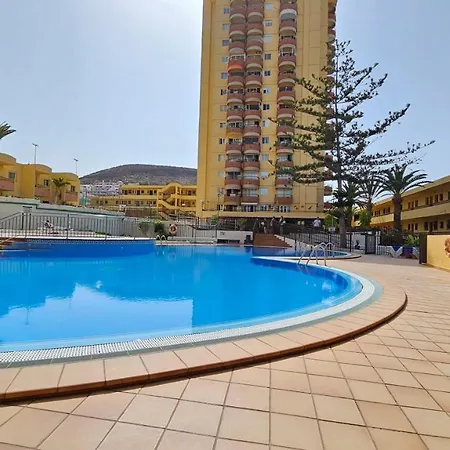 Dream View, Cristianos أرونا