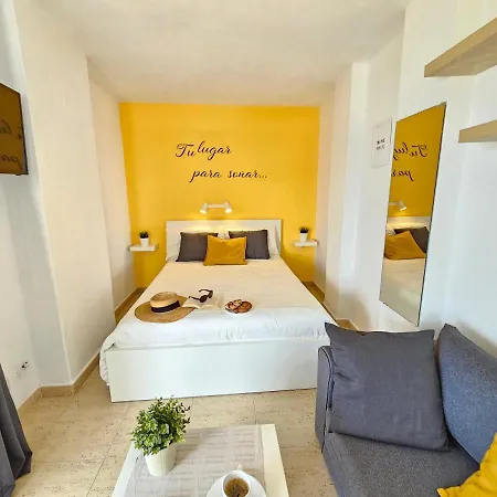Dream View, Cristianos أرونا
