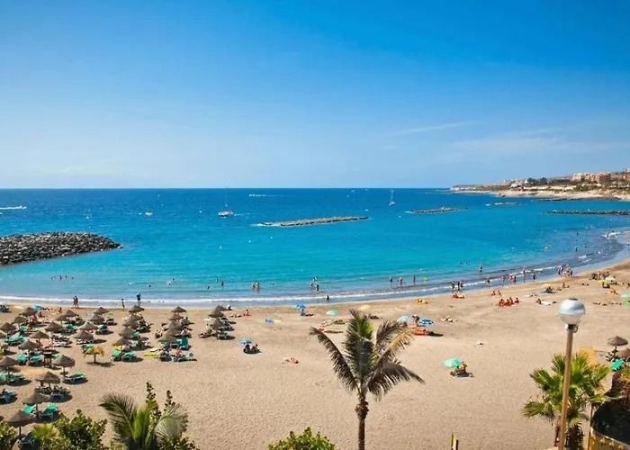 Dream View, Cristianos